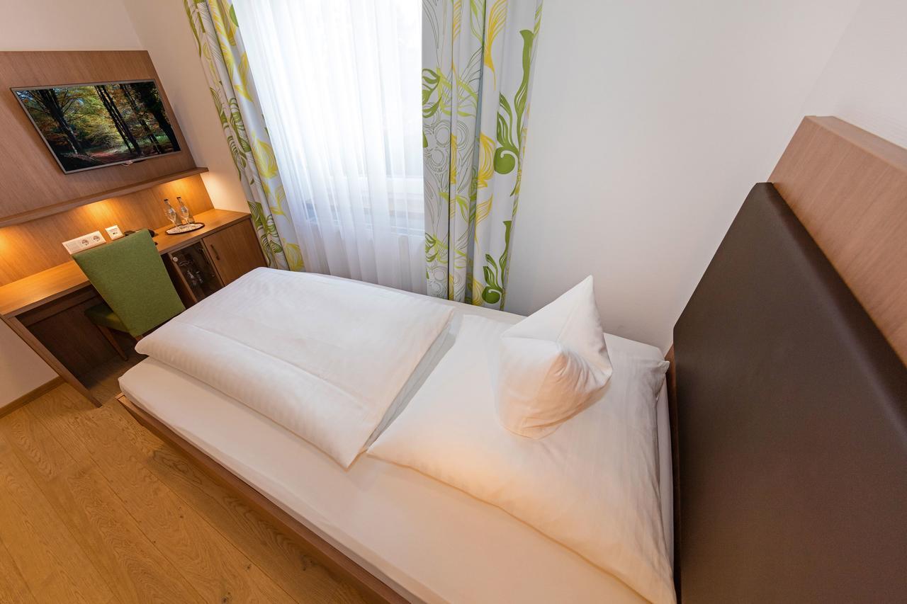 Gasthof - Hotel Zum Ochsen Gmbh Berghulen Εξωτερικό φωτογραφία
