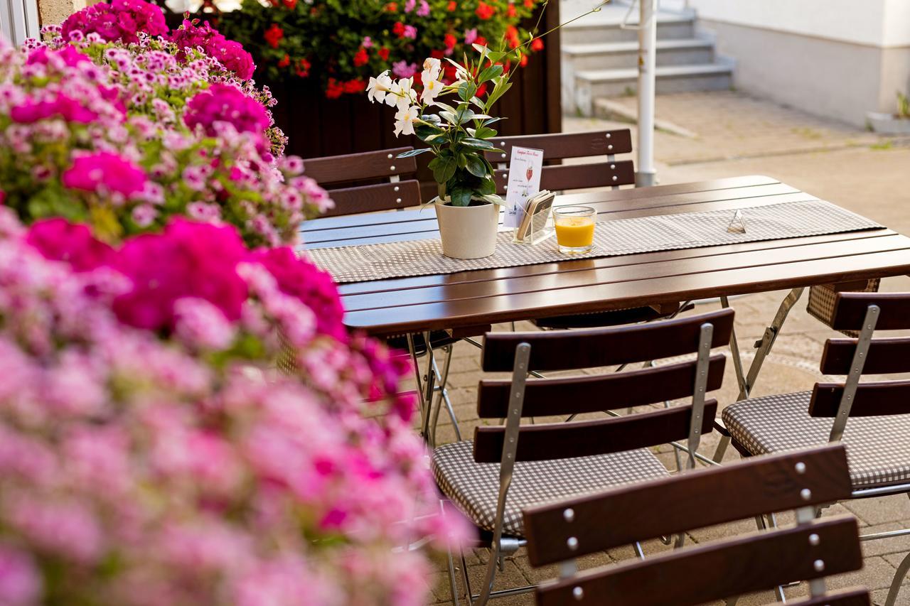 Gasthof - Hotel Zum Ochsen Gmbh Berghulen Εξωτερικό φωτογραφία