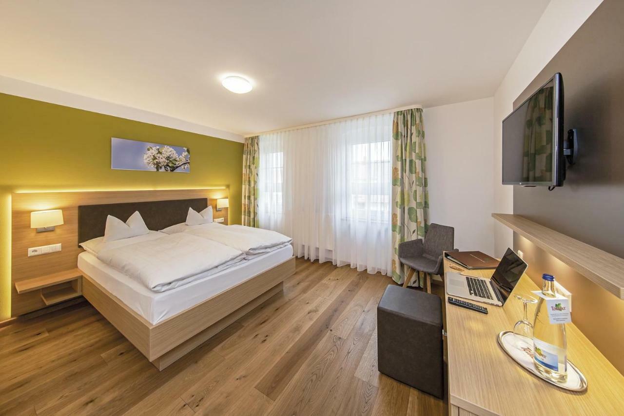 Gasthof - Hotel Zum Ochsen Gmbh Berghulen Εξωτερικό φωτογραφία